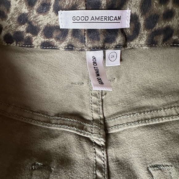 Good American good waist crop green animal print jeans - Picture 5 of 8